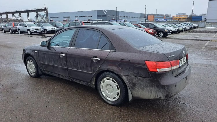 Hyundai SONATA