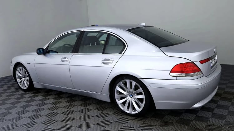 BMW 730