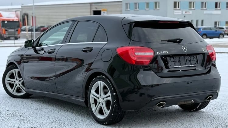 Mercedes-Benz A 200