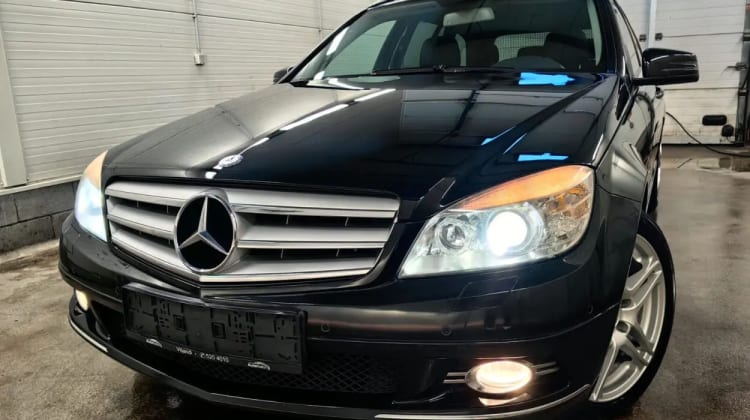 Mercedes-Benz C 220