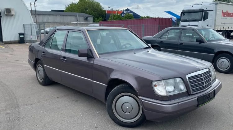Mercedes-Benz E 200 preview