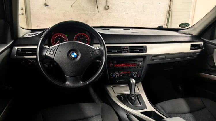BMW 325