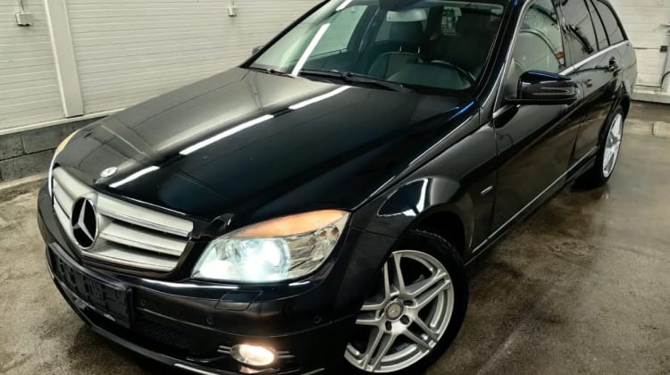 Mercedes-Benz C 220