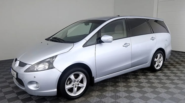 Mitsubishi Grandis