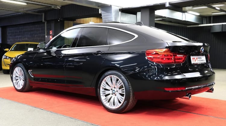 BMW 335