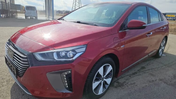 Hyundai IONIQ