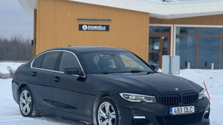 BMW 330