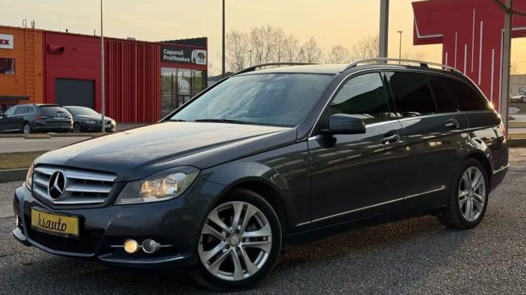 Mercedes-Benz C 220