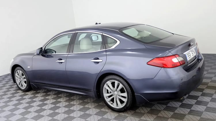 Infiniti M35