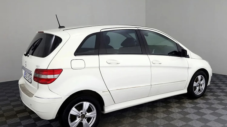 Mercedes-Benz B 170