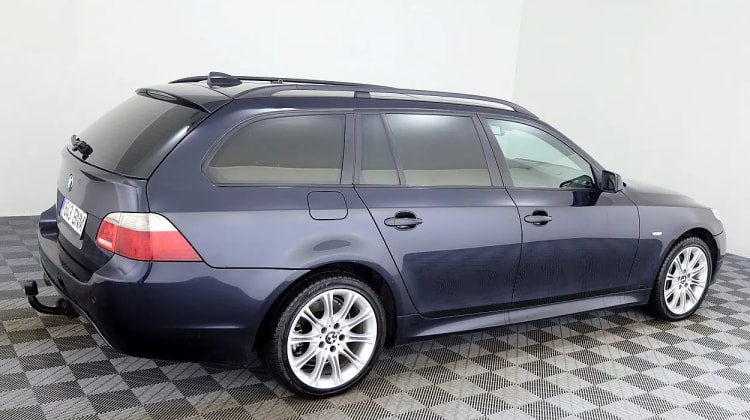 BMW 530