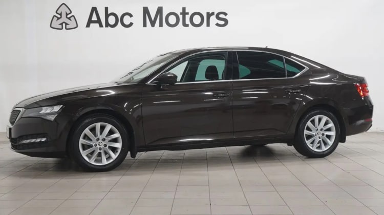 Skoda Superb preview