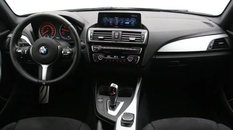 BMW 118