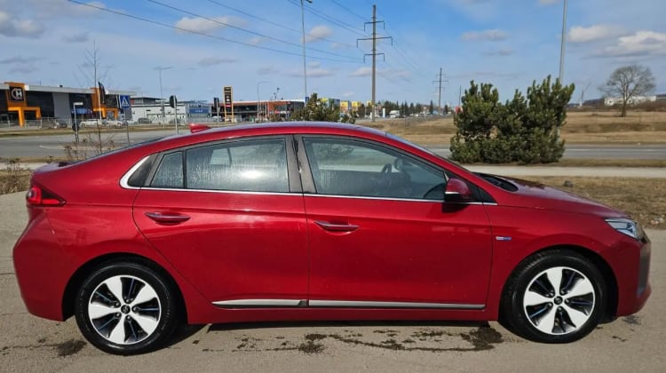 Hyundai IONIQ