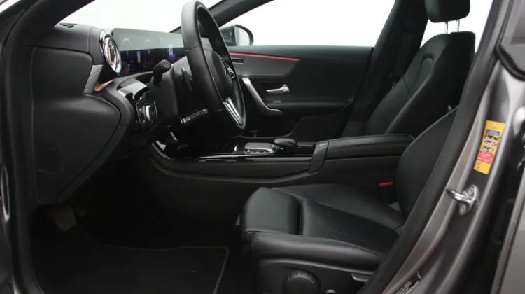 Mercedes-Benz CLA 180