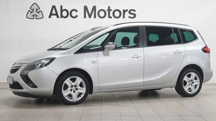 Opel Zafira Tourer preview