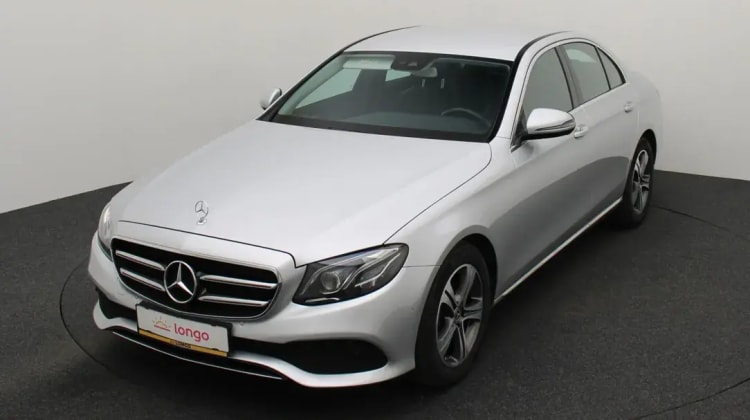 Mercedes-Benz E 220