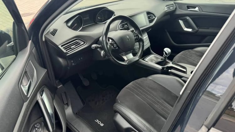 Peugeot 308 preview