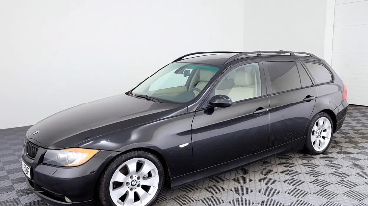 BMW 325