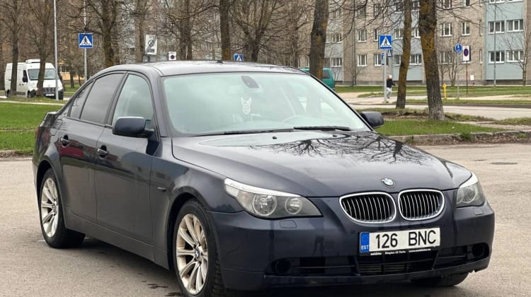 BMW 525