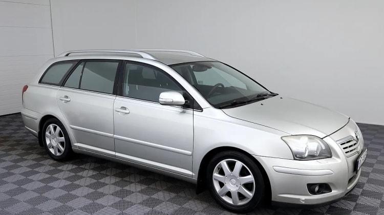 Toyota Avensis preview