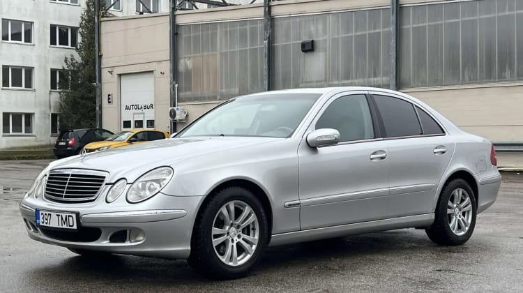 Mercedes-Benz E 270