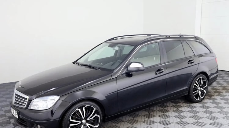Mercedes-Benz C 220