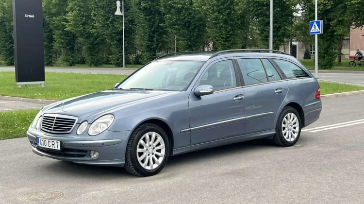 Mercedes-Benz E 220 preview