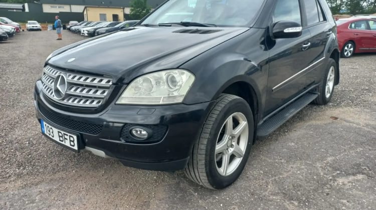 Mercedes-Benz ML 320 preview
