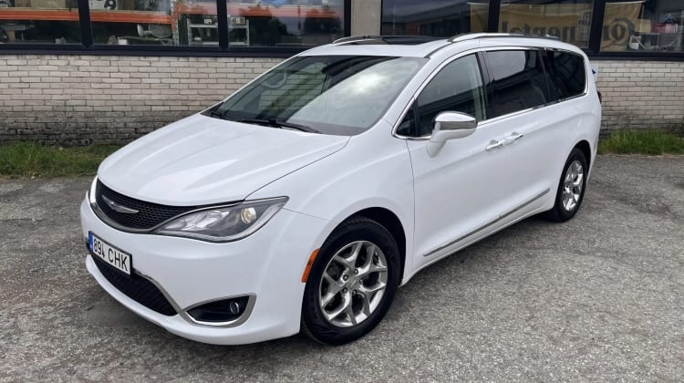 Chrysler Pacifica preview