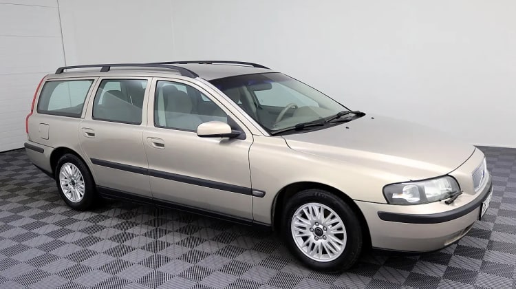 Volvo V70 preview
