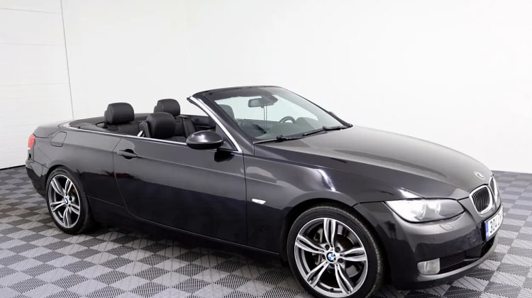 BMW 330