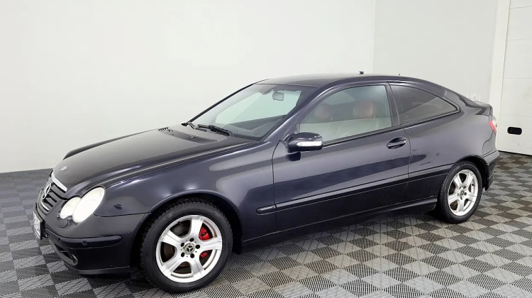 Mercedes-Benz C 220