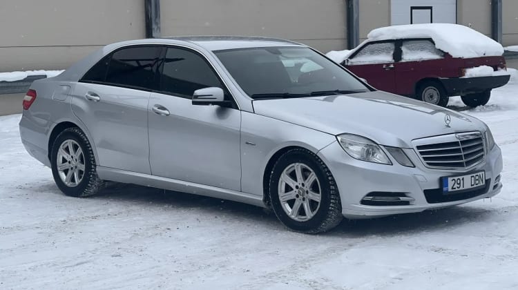 Mercedes-Benz E 200