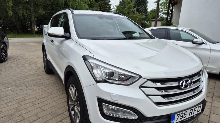 Hyundai SANTA FE