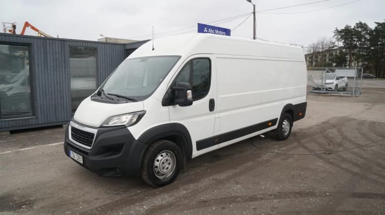 Peugeot Boxer preview