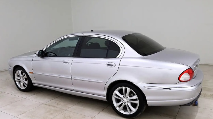 Jaguar X-Type