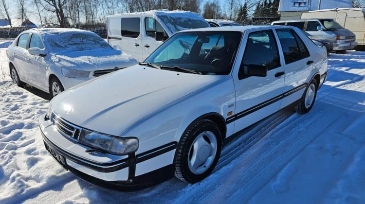 Saab 9000