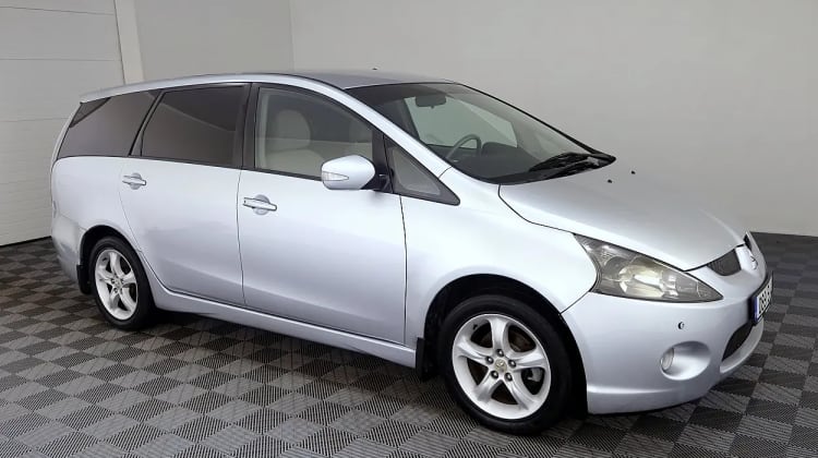 Mitsubishi Grandis