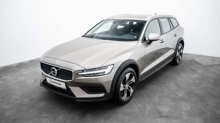 Volvo V60 Cross Country preview