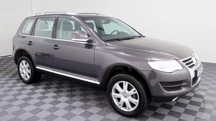 Volkswagen Touareg preview