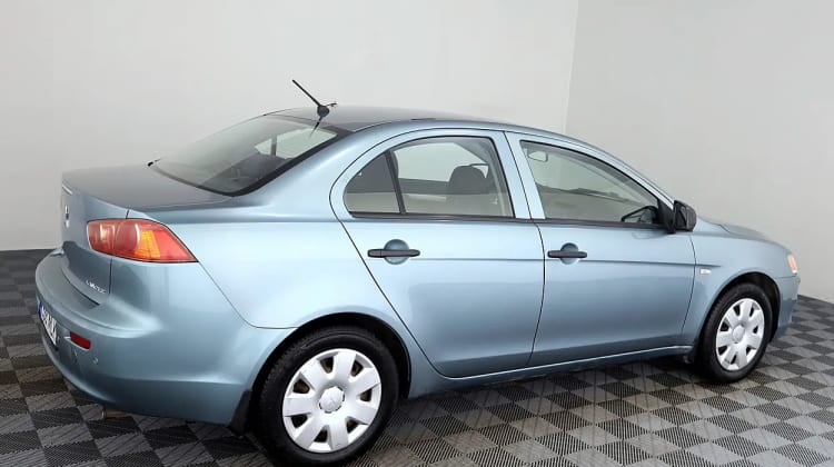 Mitsubishi Lancer