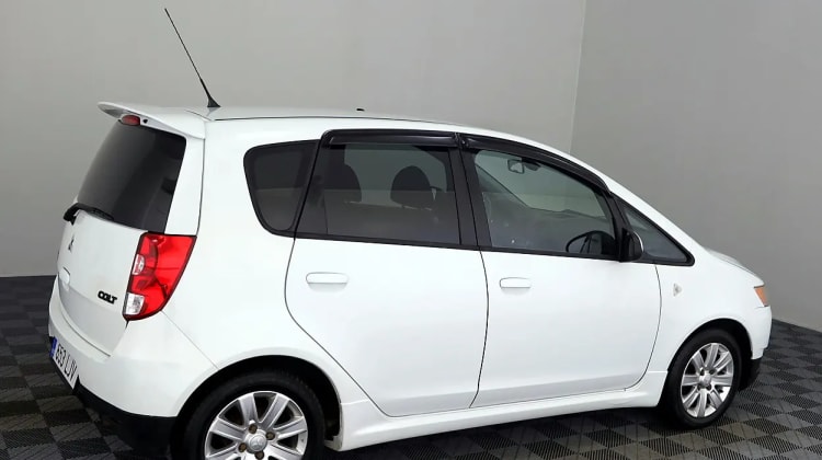 Mitsubishi Colt