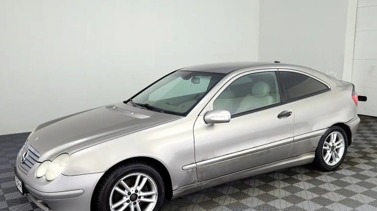 Mercedes-Benz C 180