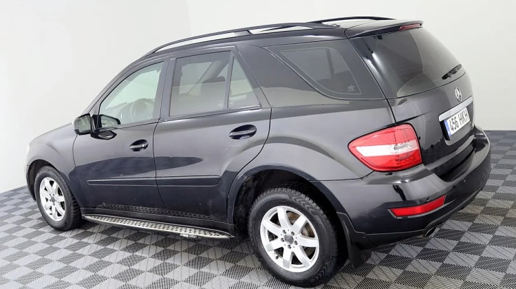 Mercedes-Benz ML 320