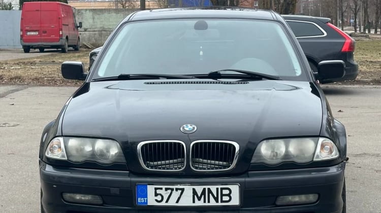 BMW 320