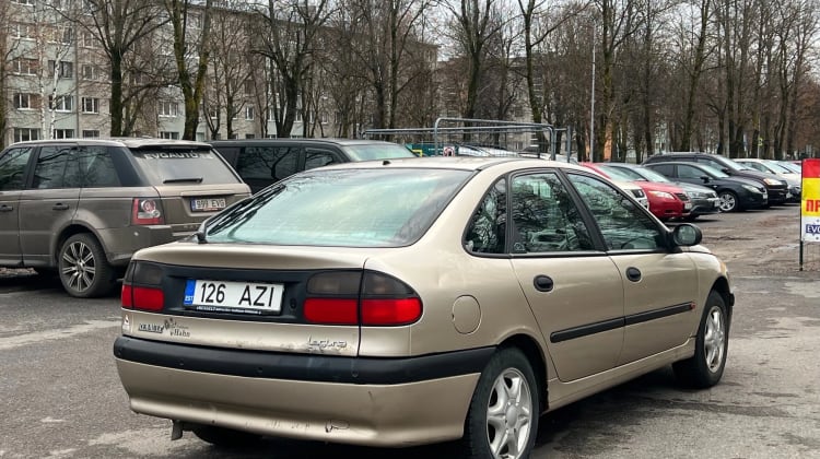 Renault Laguna