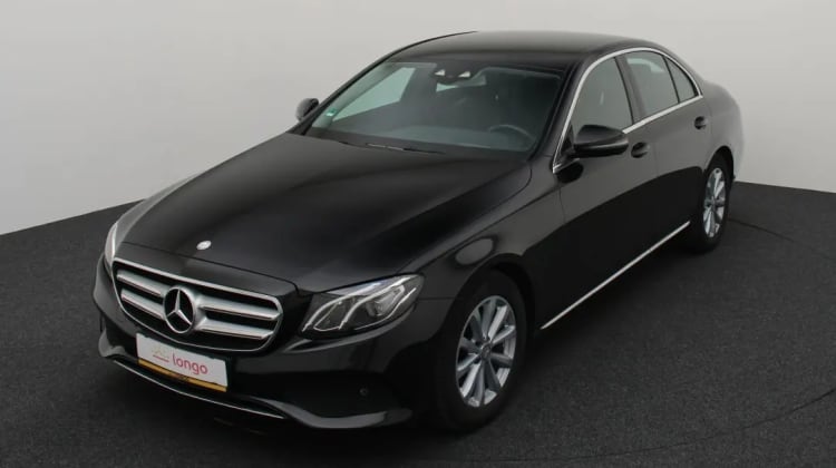 Mercedes-Benz E 220 preview