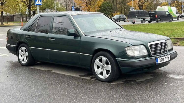 Mercedes-Benz 300