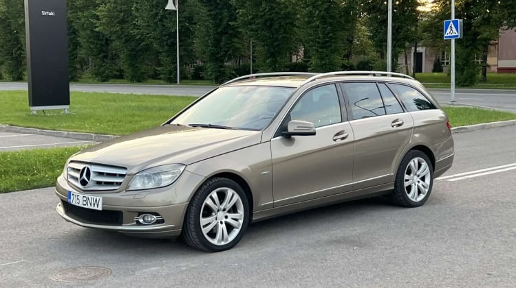 Mercedes-Benz C 220 preview